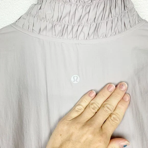 lululemon | Sights Seen Jacket Chrome - Picture 7 of 11